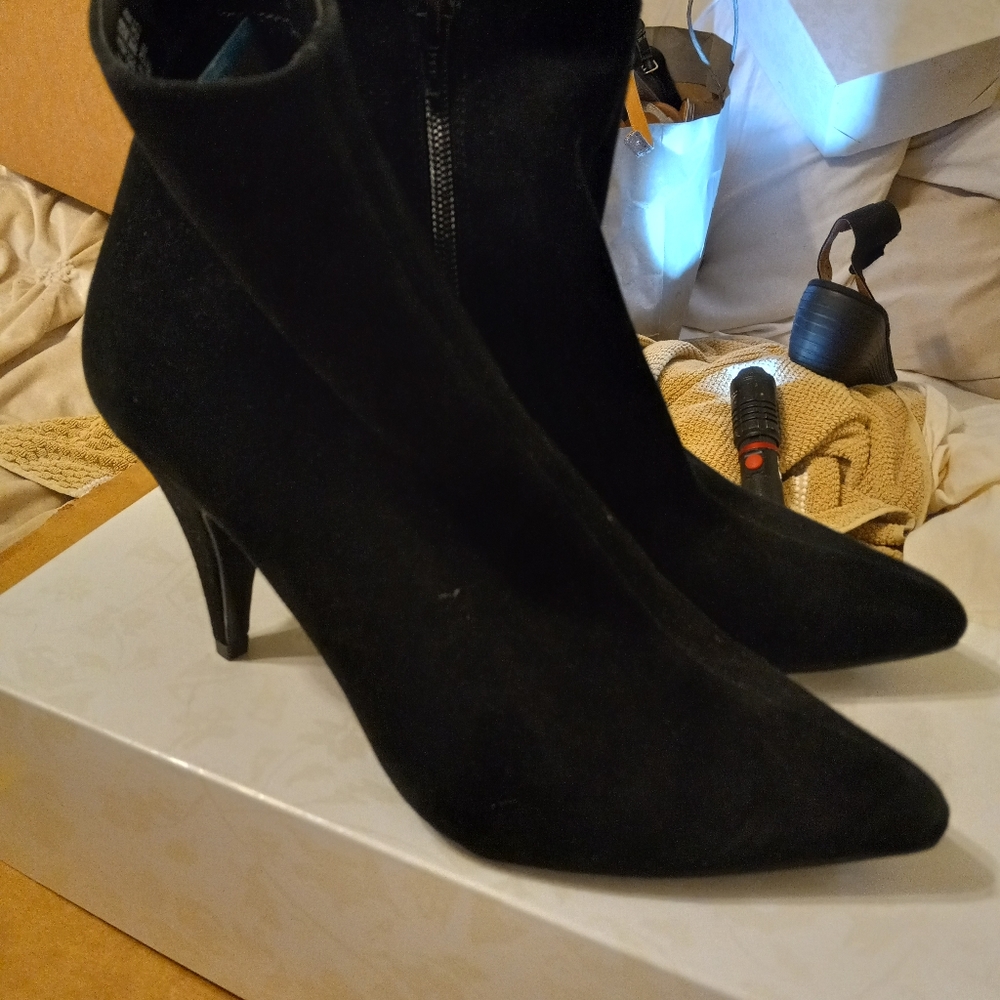 Suade heal dress up boots